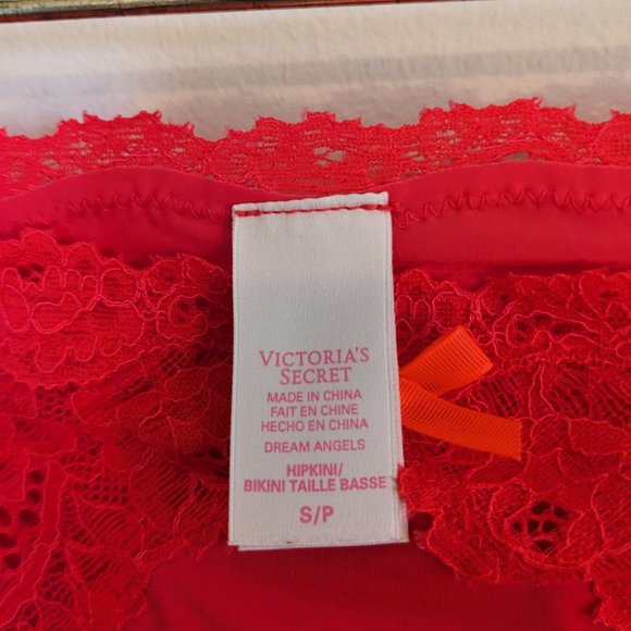 Victoria's Secret Rhinestone Red Bra 32D + 3 Panties Size Small - Picture 6 of 8